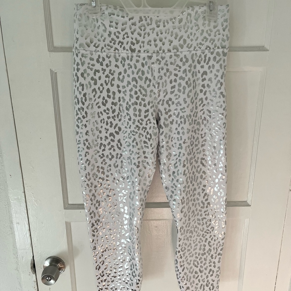 Fabletics power hold leggings